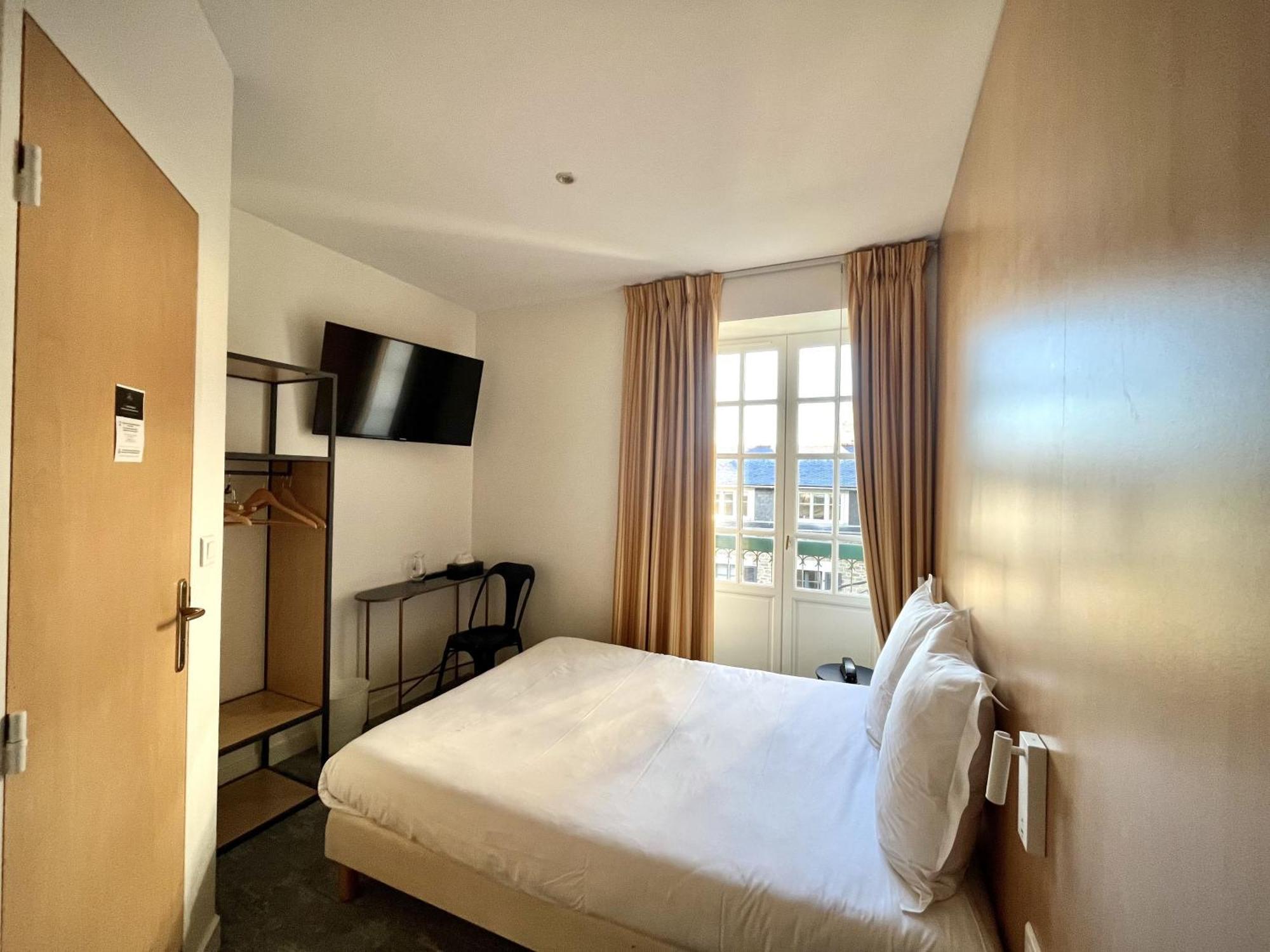 Hotel Balmoral Дінар Екстер'єр фото